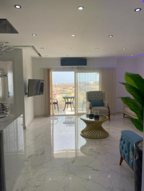 Blue Whale Hurghada Beach Front Apartments City Centre